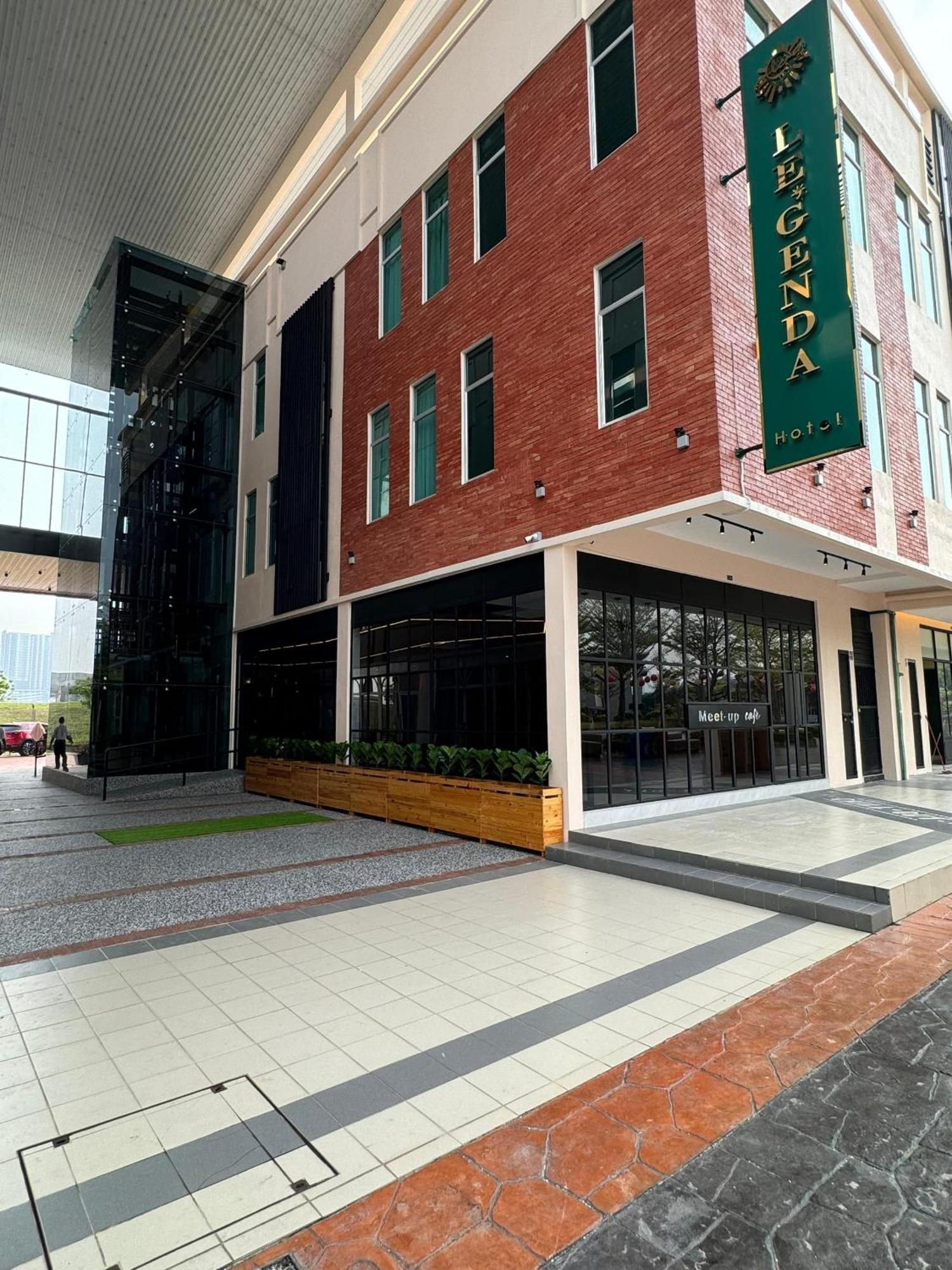 Le'Genda Hotel Kajang Exterior foto